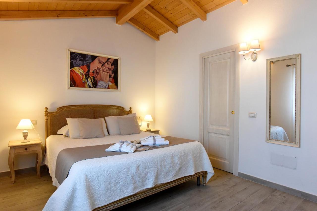 La Dimora Di San Simplicio Otel Olbia Dış mekan fotoğraf